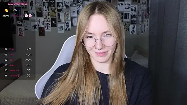 littlevildevil online show from March 2026 10:59:02 AM