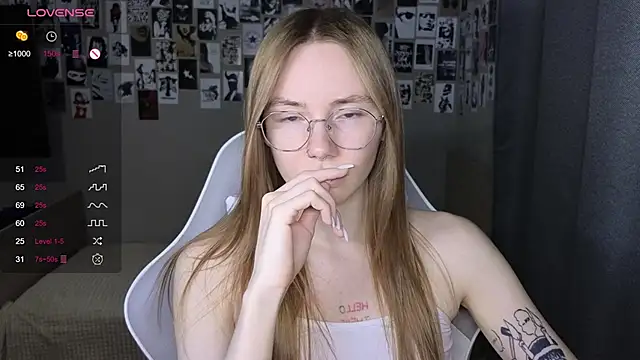 littlevildevil online show from February 2026 10:59:02 AM