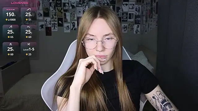 littlevildevil online show from February 2026 11:09:01 AM