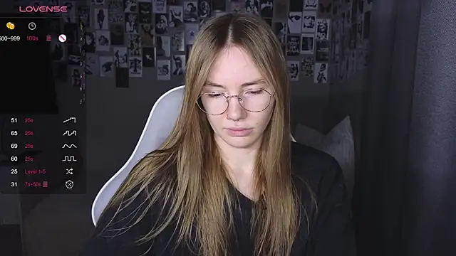 littlevildevil online show from April 2026 08:26:02 AM