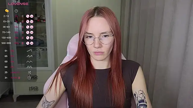 littlevildevil online show from November 2025 10:52:02 AM