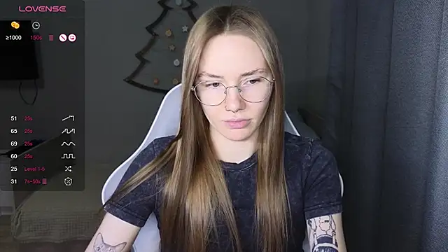 littlevildevil online show from January 2026 10:52:02 AM