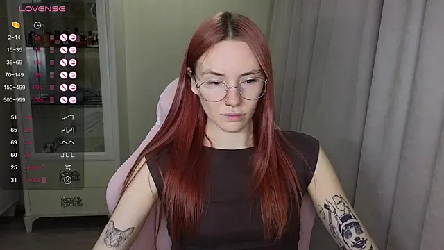 littlevildevil online show from November 2025 09:57:01 AM