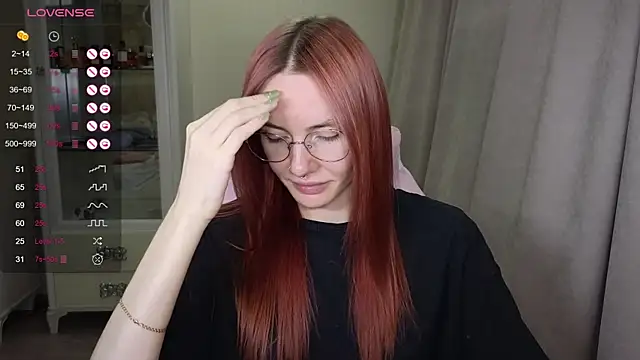 littlevildevil online show from November 2025 10:41:02 AM