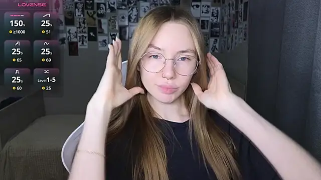 littlevildevil online show from February 2026 11:12:02 AM