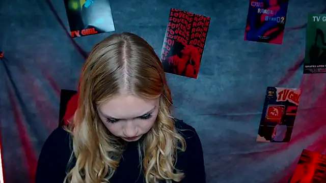 MademoiselleCl online show from November 2025 01:15:02 PM