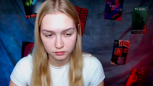 MademoiselleCl online show from November 2025 01:37:02 PM