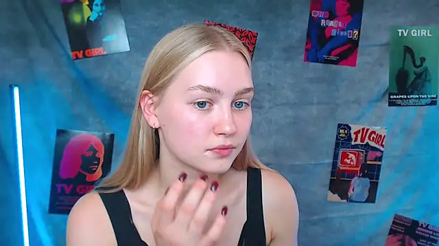 MademoiselleCl online show from September 2025 12:32:02 PM