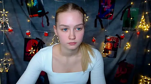 MademoiselleCl online show from December 2025 01:10:02 PM