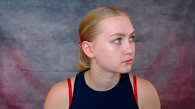 MademoiselleCl online show from September 2025 12:41:01 PM