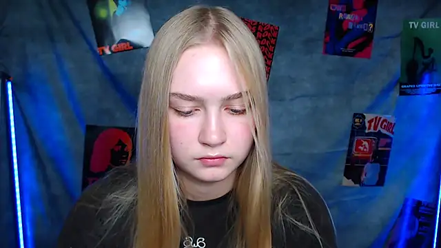 MademoiselleCl online show from November 2025 01:39:02 PM