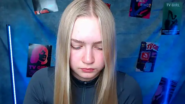 MademoiselleCl online show from October 2025 12:39:02 PM