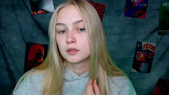 MademoiselleCl online show from October 2025 12:17:01 PM