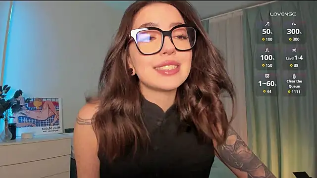 Oh My Dianee online show from November 2025 07:19:01 AM