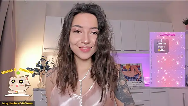 Oh My Dianee online show from January 2025 07:52:02 AM