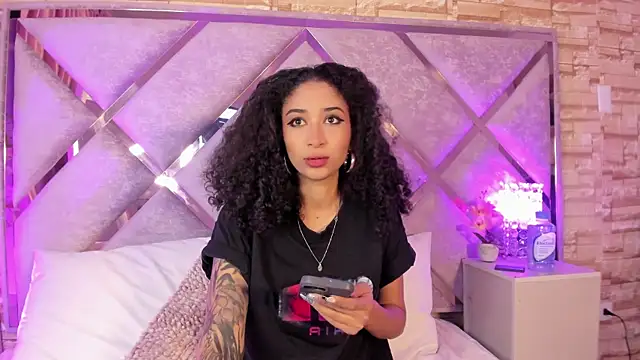 Snapshot of _lanna_jhonson_ chatting on September 2025 02:34:02 AM lanna jhonson online show from September 2025 02:34:02 AM