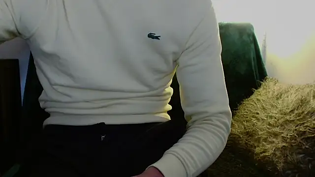 Snapshot of Vlad230323 chatting on November 2025 07:03:01 PM Vlad230323 online show from November 2025 07:03:01 PM