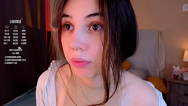 Snapshot of GillianDowdey chatting on September 2025 02:55:02 AM GillianDowdey online show from September 2025 02:55:02 AM
