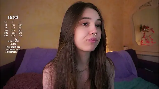 GillianDowdey online show from April 2026 03:24:01 AM