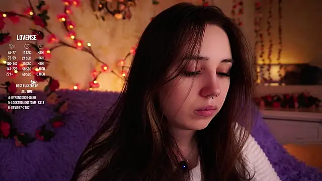 GillianDowdey online show from December 2025 02:48:02 AM