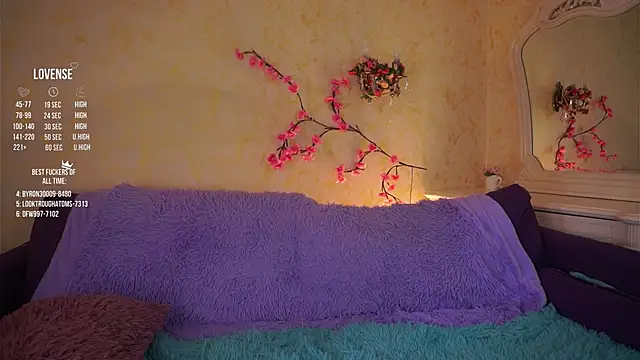 GillianDowdey online show from April 2026 04:19:01 AM