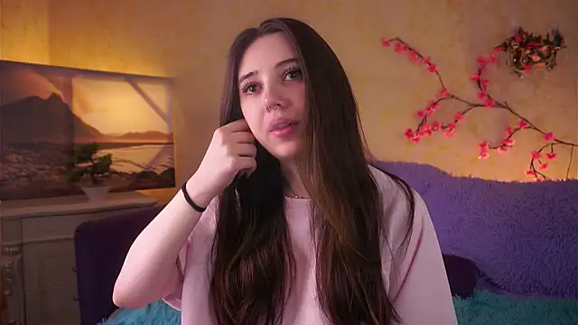 GillianDowdey online show from April 2026 03:34:02 AM