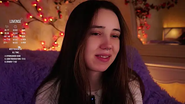 GillianDowdey online show from November 2025 03:05:01 AM