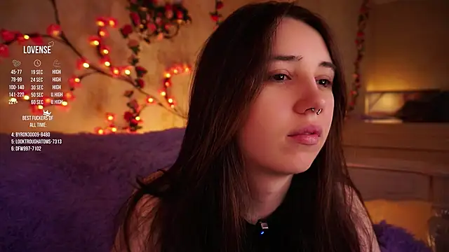 GillianDowdey online show from November 2025 04:05:01 AM