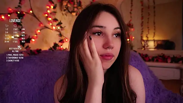 GillianDowdey online show from December 2025 02:14:02 AM