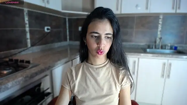 anna alvarez online show from December 2025 12:37:01 PM