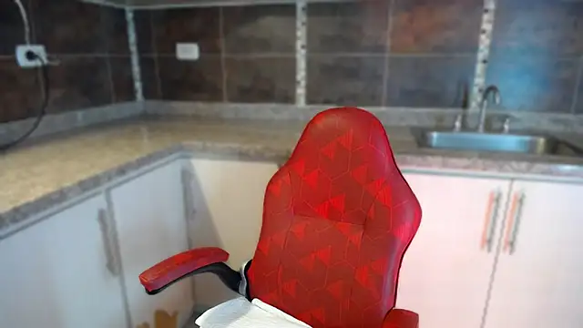 anna alvarez online show from October 2025 12:28:01 PM