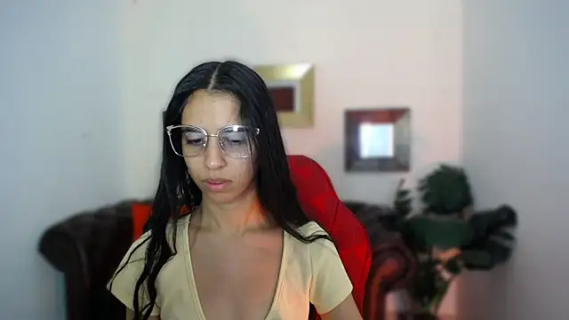 Snapshot of anna_alvarez chatting on September 2025 12:01:02 PM anna alvarez online show from September 2025 12:01:02 PM