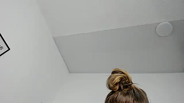 Lizz Luna online show from October 2025 03:33:02 PM