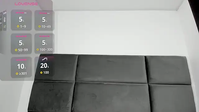 Lizz Luna online show from September 2025 02:12:01 PM
