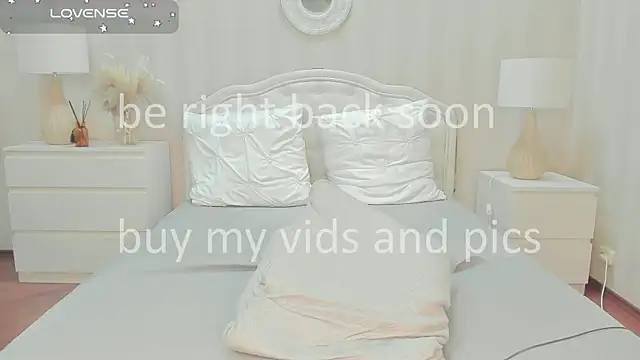 Nicky Stone online show from April 2026 06:10:01 PM