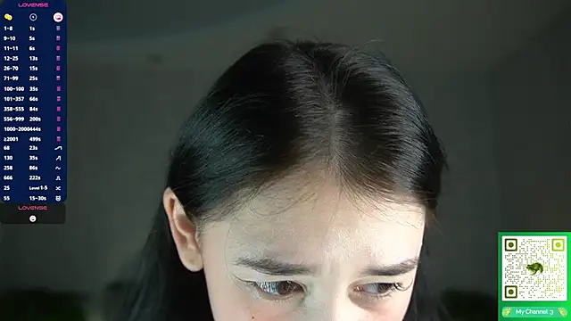 AislyEmbury online show from December 2025 04:49:02 AM