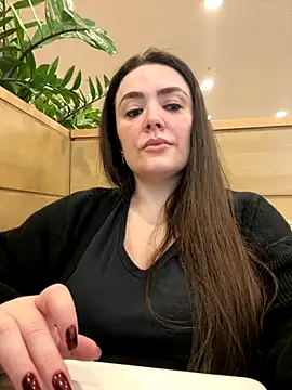 Sophie Eaton online show from October 2025 08:17:02 PM