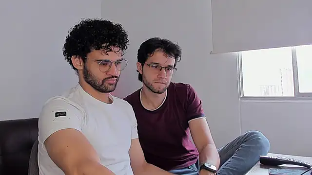 Snapshot of crisandrews chatting on September 2025 04:39:02 PM crisandrews online show from September 2025 04:39:02 PM