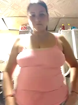 Snapshot of lupita_2023 chatting on November 2025 04:06:02 PM lupita 2023 online show from November 2025 04:06:02 PM