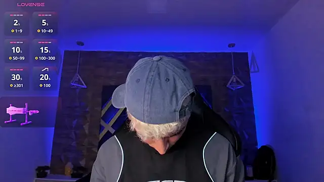 Snapshot of Ian_Castillo_ chatting on February 2026 11:32:01 AM Ian Castillo online show from February 2026 11:32:01 AM