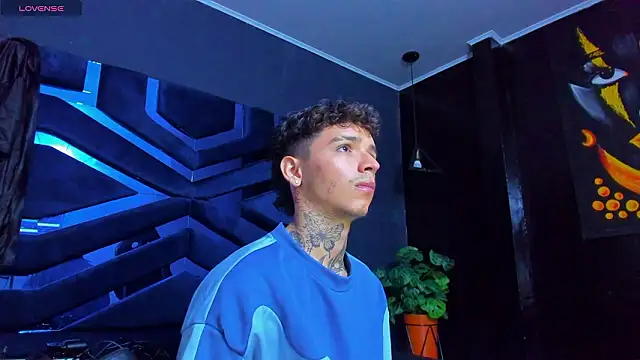 Snapshot of Ian_Castillo_ chatting on January 2026 11:47:01 AM Ian Castillo online show from January 2026 11:47:01 AM