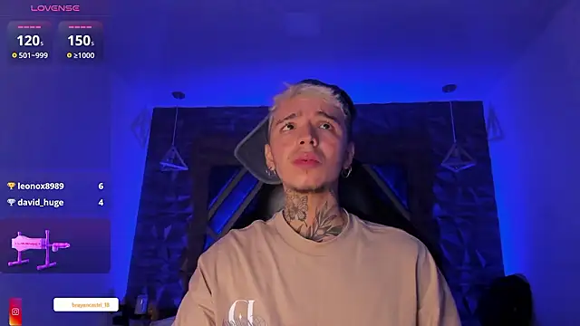 Snapshot of Ian_Castillo_ chatting on February 2026 11:43:02 AM Ian Castillo online show from February 2026 11:43:02 AM