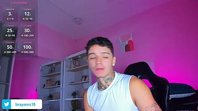 Ian Castillo  online show from October 2025 11:33:02 AM