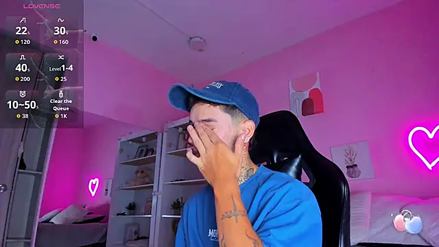 Snapshot of Ian_Castillo_ chatting on September 2025 11:21:02 AM Ian Castillo online show from September 2025 11:21:02 AM