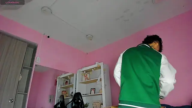 Snapshot of Ian_Castillo_ chatting on December 2025 11:15:01 AM Ian Castillo online show from December 2025 11:15:01 AM