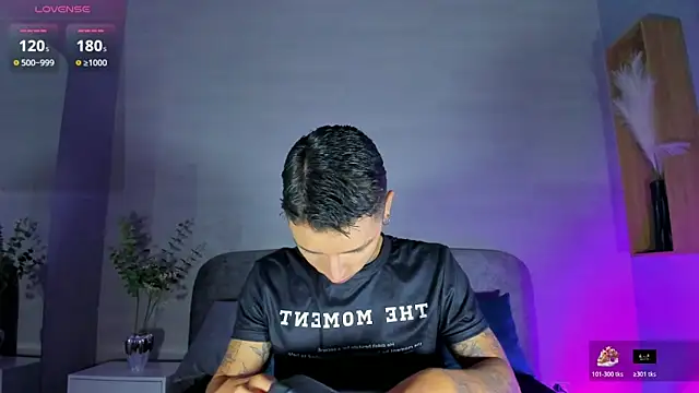 Snapshot of Ian_Castillo_ chatting on June 2026 11:31:02 AM Ian Castillo online show from June 2026 11:31:02 AM