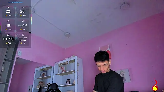 Snapshot of Ian_Castillo_ chatting on November 2025 11:13:02 AM Ian Castillo online show from November 2025 11:13:02 AM