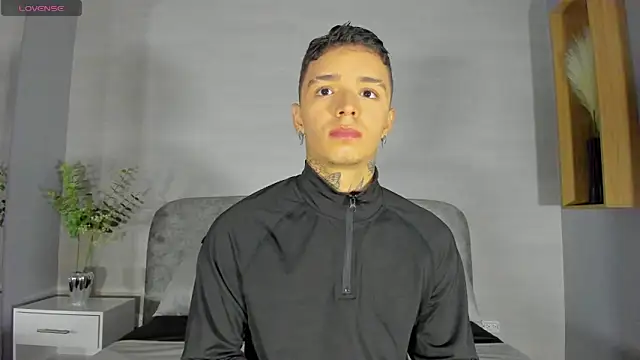 Snapshot of Ian_Castillo_ chatting on June 2026 11:11:02 AM Ian Castillo online show from June 2026 11:11:02 AM