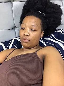 Snapshot of SZA_Doja chatting on July 2026 10:54:02 PM SZA Doja online show from July 2026 10:54:02 PM