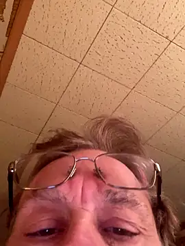 Tonybaloney1972 online show from November 2025 03:05:01 PM